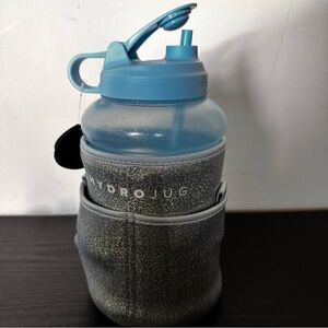 Hydrojug blue sparkle topaz with sleeve & straw